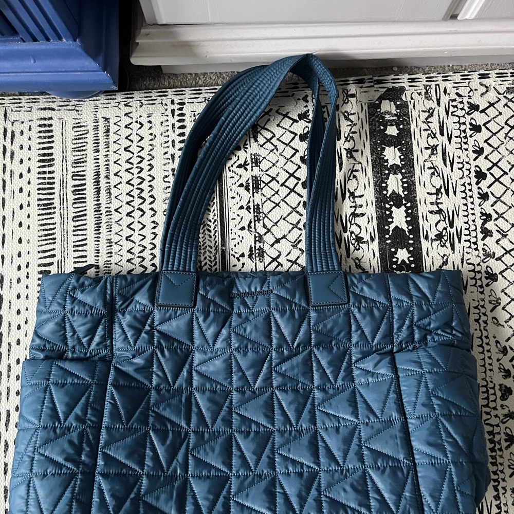 Michael Kors Winnie Large Quilted Tote